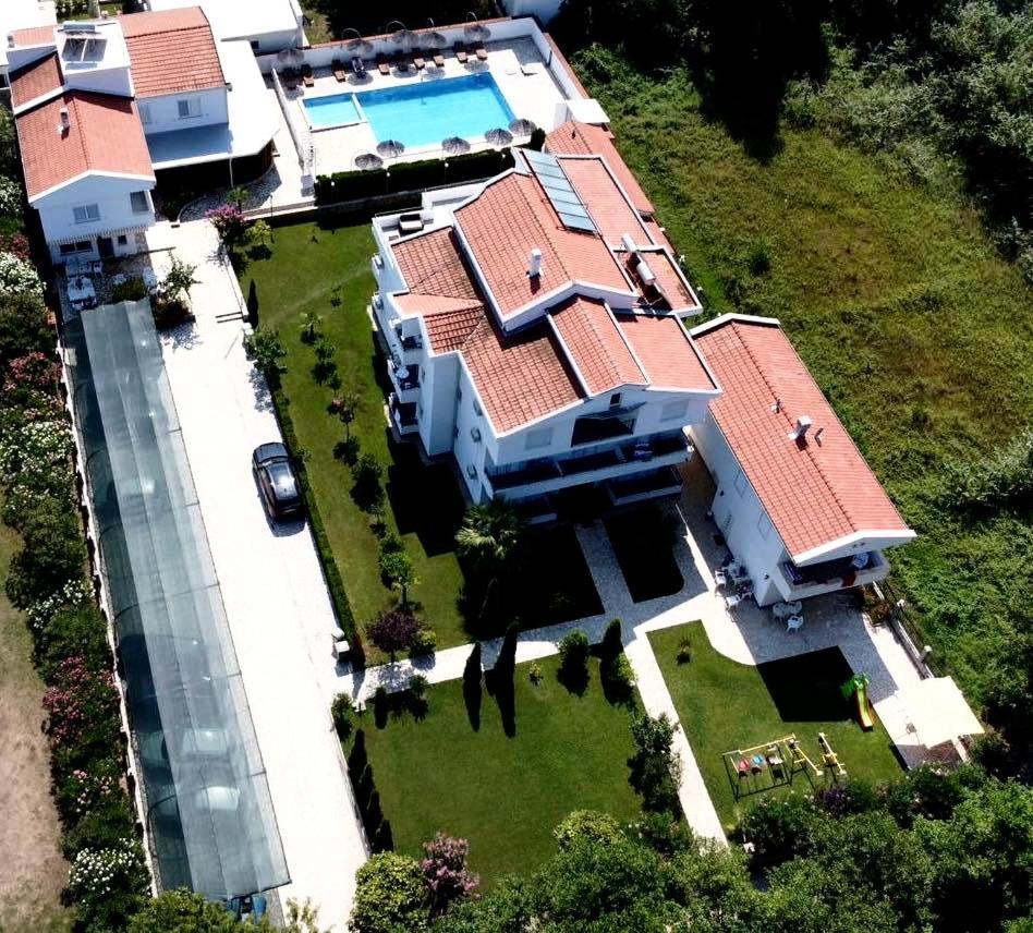 Residence Leora Улцин Екстериор снимка
