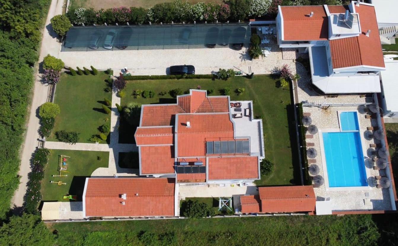Residence Leora Улцин Екстериор снимка
