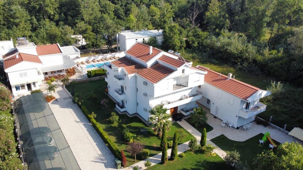 Residence Leora Улцин Екстериор снимка
