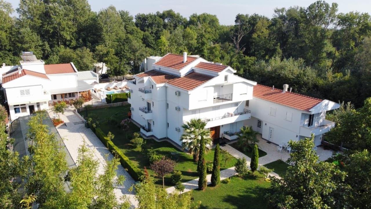 Residence Leora Улцин Екстериор снимка