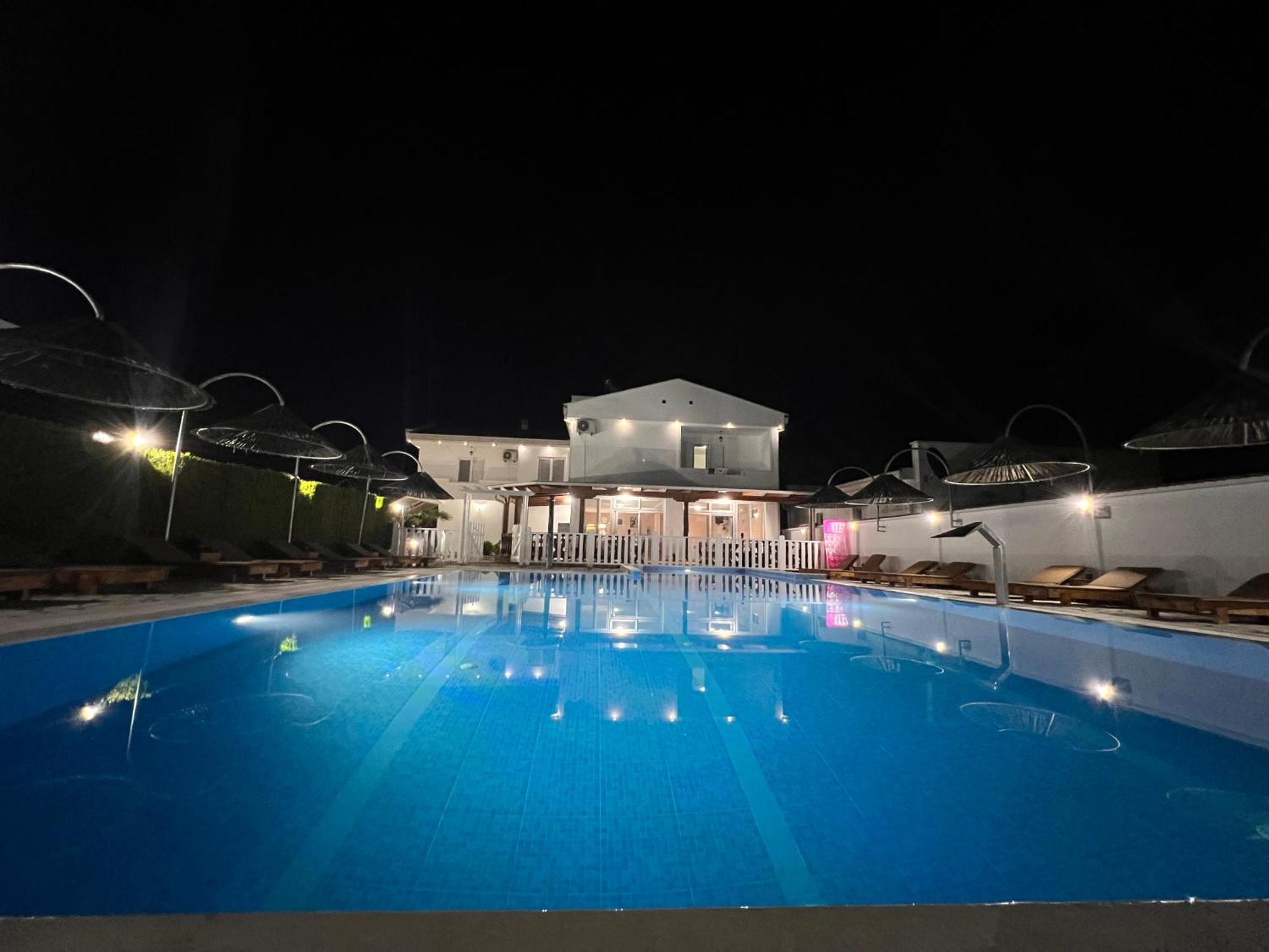 Residence Leora Улцин Екстериор снимка