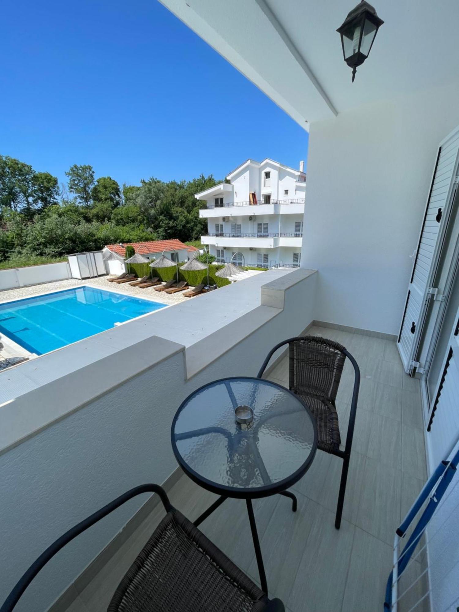 Residence Leora Улцин Екстериор снимка